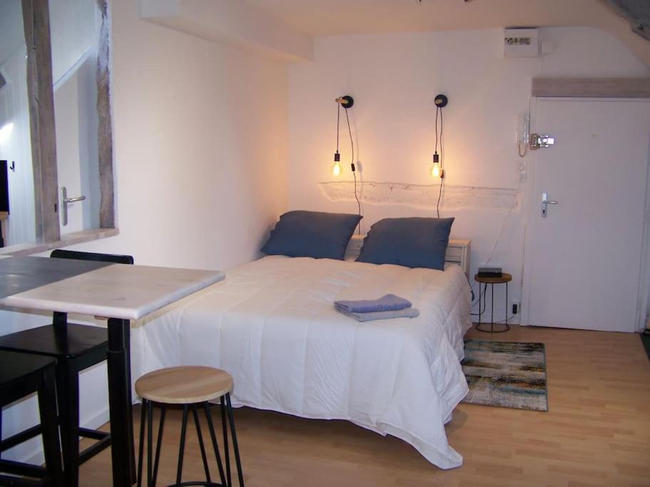 Rennes: Studio 4 Couchages, Proche Commerces, Bus. Kültér fotó